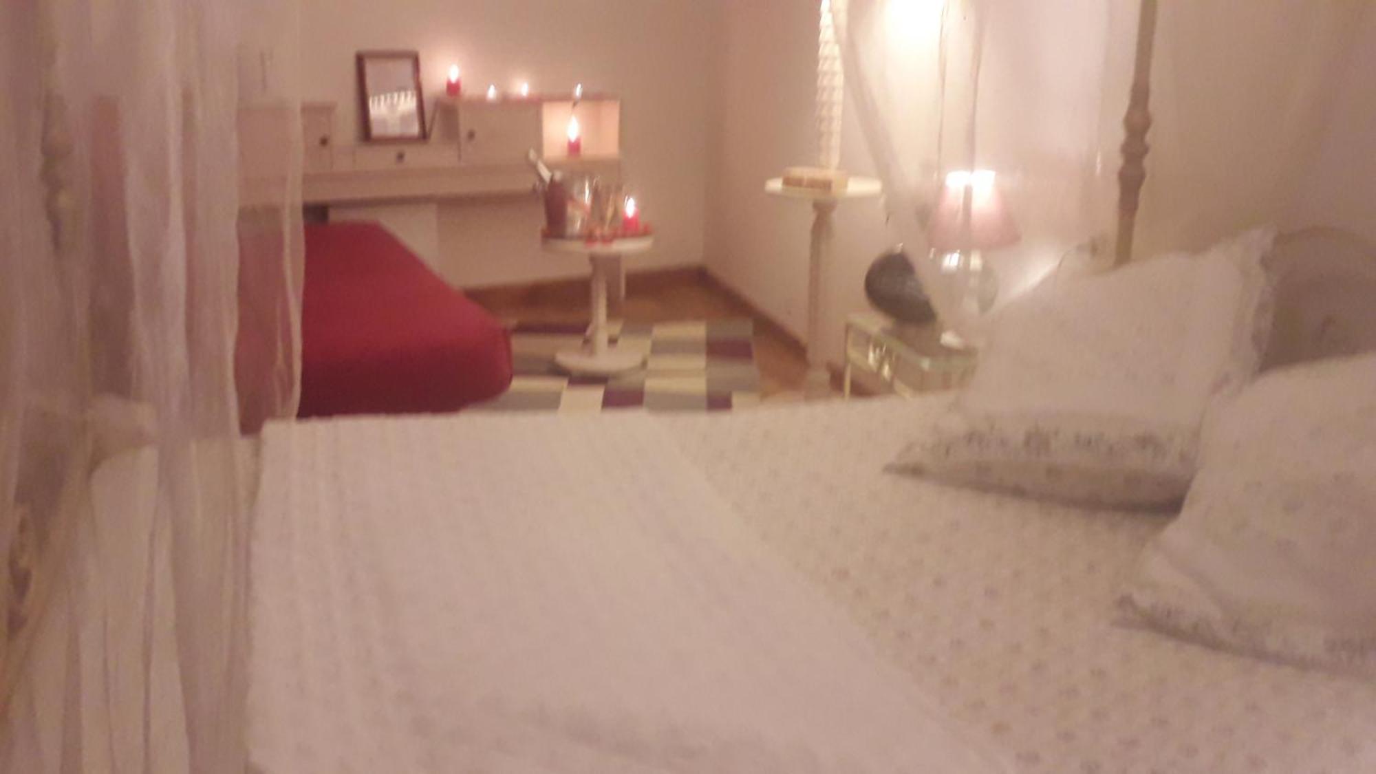 Bed and Breakfast Domaine De La Cour Sainte-Gemme-dʼAndigné Esterno foto