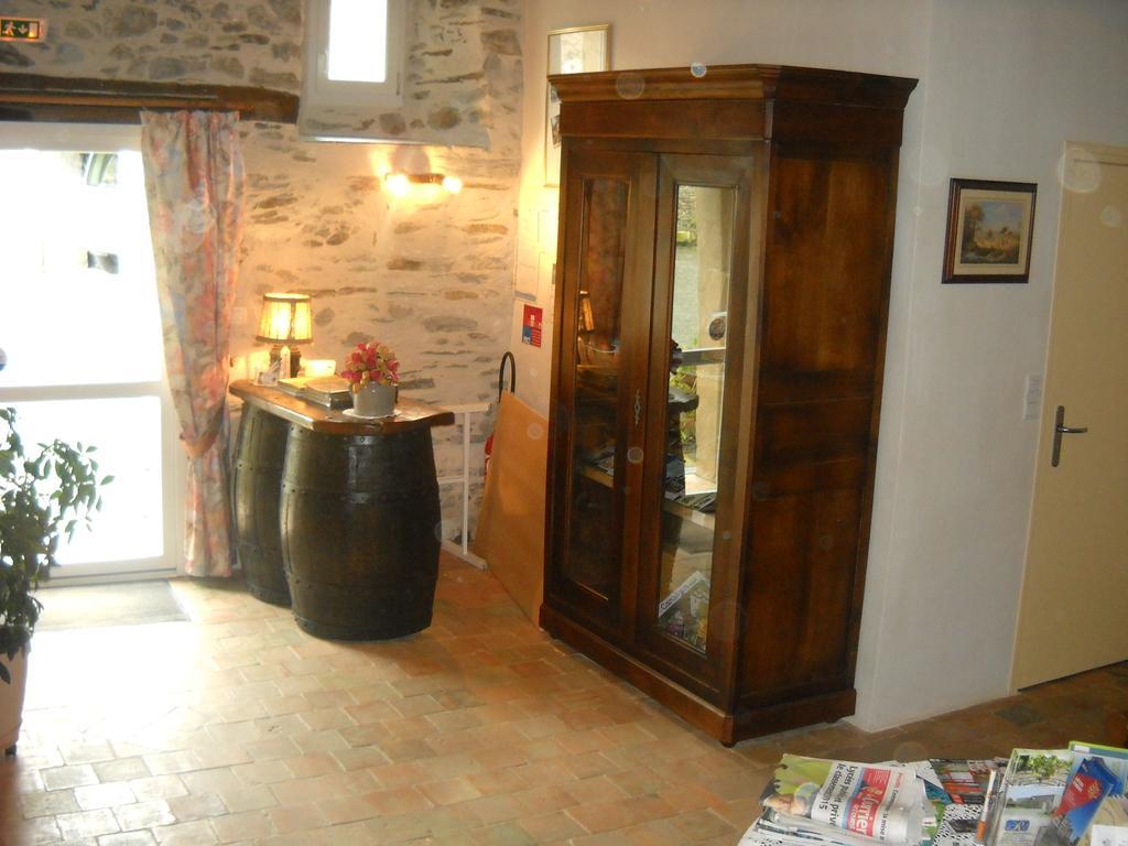 Bed and Breakfast Domaine De La Cour Sainte-Gemme-dʼAndigné Esterno foto